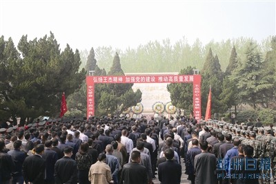 p1_b.jpg p1_b.jpg